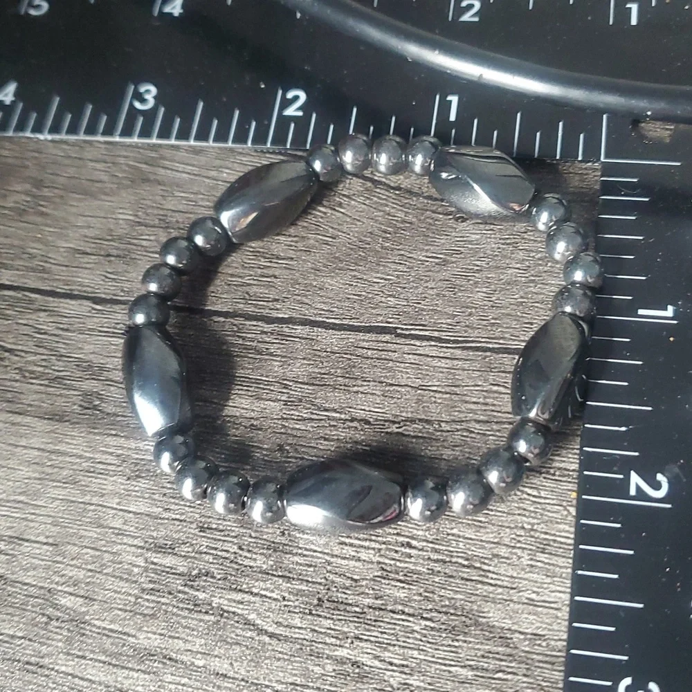 Hematite Black Metalic Bracelet B3328